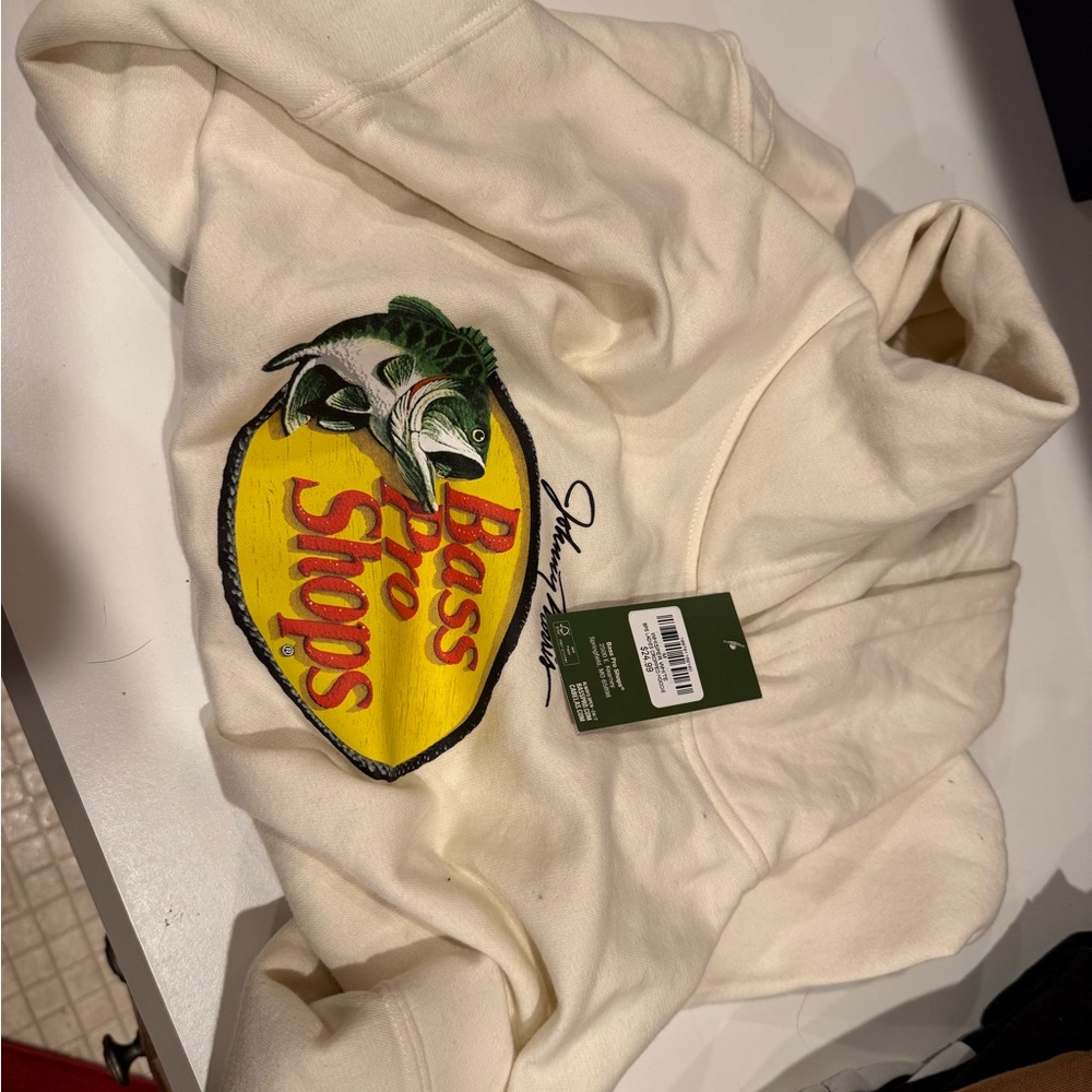Bass Pro Shops cropped hoodie